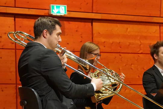 2024-11-15_Bright Brass