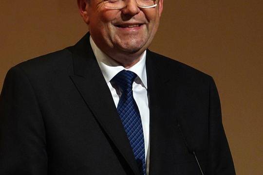 Akademiedirektor Erich W. Hacker hielt die Laudatio.