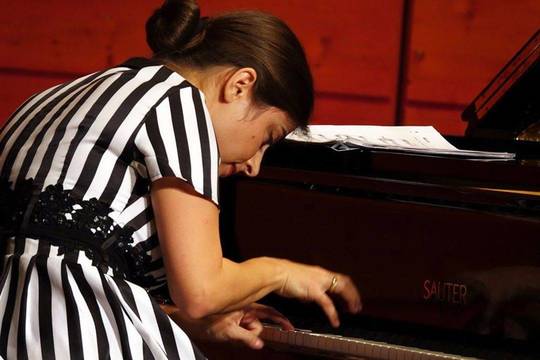 Olga Wien mit "alborada del gracioso" von Ravel.