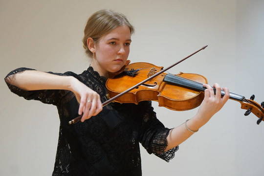 Regionalwettbewerb 2022 | Yolanda Holy | Viola